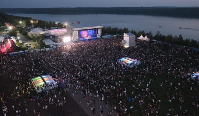 Das Festival am Störmthaler See zieht Zehntausende Besucher an