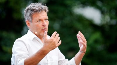 Vizekanzler Robert Habeck (Grüne) will die Ampel-Koalition bis zur Bundestagswahl weiterführen. (Archivbild)