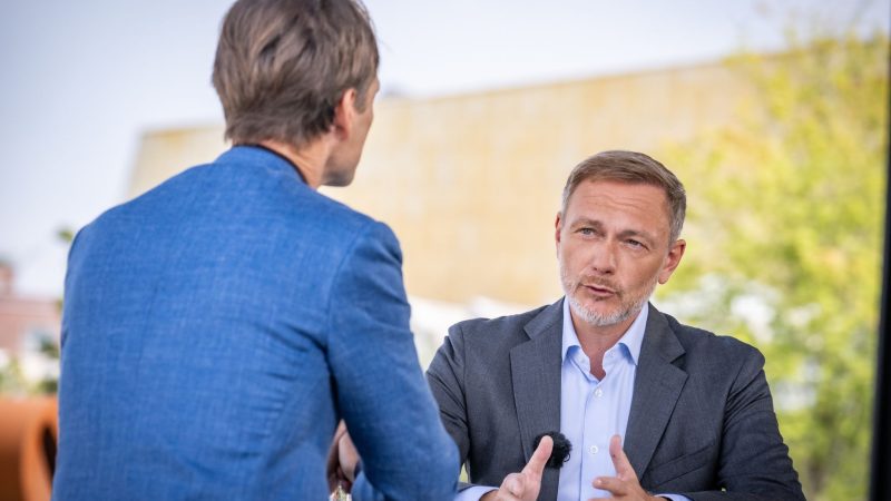 Bei FDP-Chef Lindner hat sich in Bezug auf Kanzler Scholz etwas Ernüchterung breit gemacht.