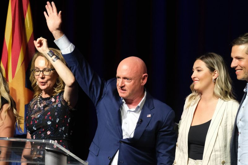 Mark Kelly, Senator aus dem Bundesstaat Arizona, ist ein ehemaliger Astronaut. (Archivbild)