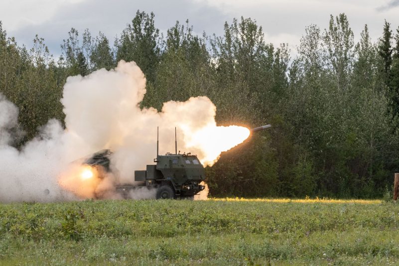 Die Ukraine hat mehrere Mehrfachraketenwerfer vom US-Typ Himars zur Verfügung für ihren Verteidigungskampf gegen den russischen Angriffskrieg. (Archivbild)
