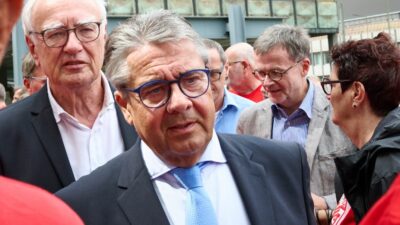 Krach bei Thyssenkrupp: Vorstand Sigmar Gabriel und Stahlchef werfen hin