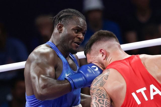 Boxer Nelvie Tiafack (l) bezwang den Italiener Diego Lenzi souverän.