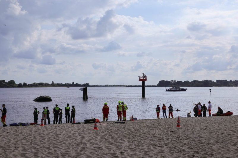 Eine Zehnjährige wird in der Elbe vermisst