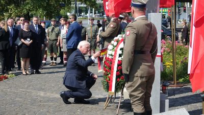 Steinmeier und Duda ehren Opfer des Warschauer Aufstands