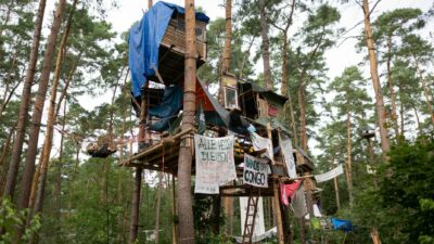 Tesla-Protestcamp: Aktivisten wollen weiterhin Werksausbau verhindern