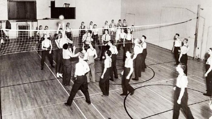 Volleyball kurz nach der Einführung