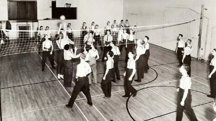 Volleyball kurz nach der Einführung