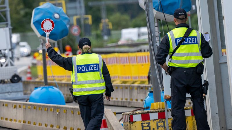 Von Montag an soll an allen deutschen Landgrenzen kontrolliert werden.