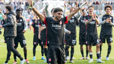 4:2 in Kiel: Frankfurt ist jetzt Bayern-Jäger