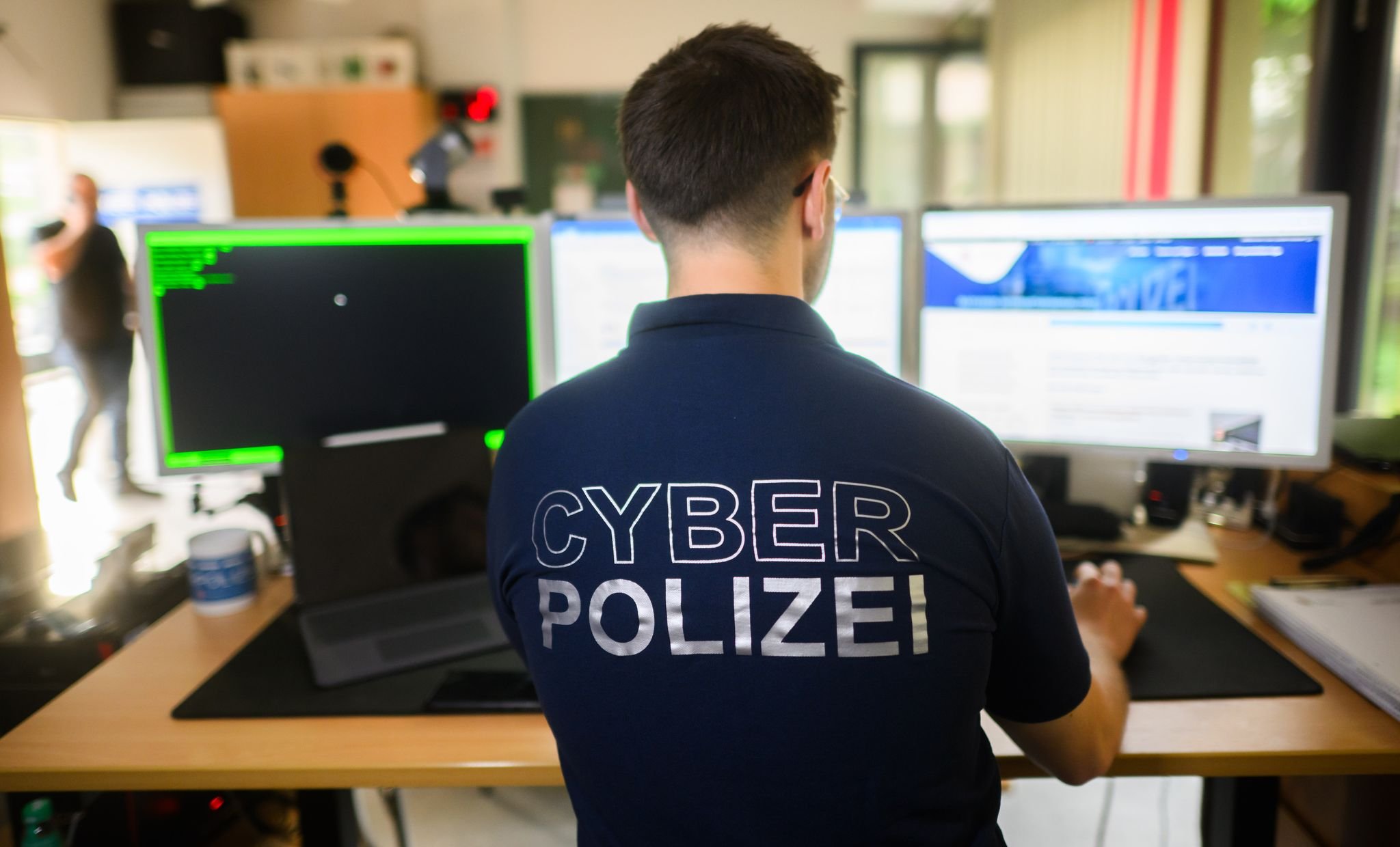 -ber-60-Staaten-unterzeichnen-umstrittenes-UN-Abkommen-gegen-Cyberkriminalit-t