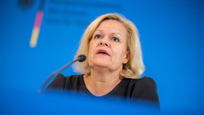 Innenministerin Nancy Faeser hat die Kontrollen angeordnet.