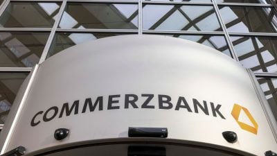 Commerzbankchef verlängert Vertrag nicht — Staat verkauft Millionen Aktien