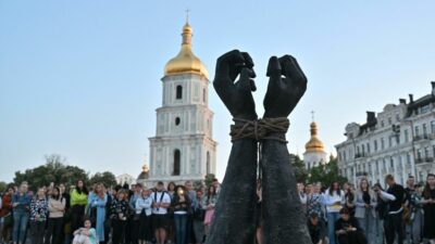 Selenskyj verkündet Heimkehr von 49 ukrainischen Kriegsgefangenen aus Russland