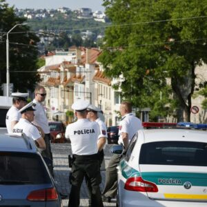 Chaos zum Schulauftakt: Über 700 Bombendrohungen in der Slowakei und Tschechien