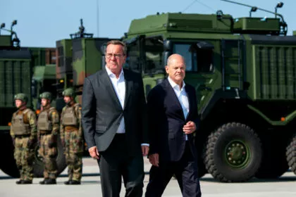 Scholz bekräftigt Stationierung von US-Raketen in Deutschland