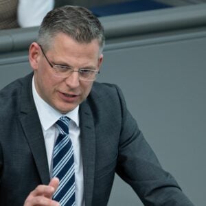 TICKER Nach der Wahl | CDU-Abgeordneter de Vries reklamiert Innenministerium für Union