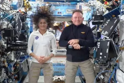 Auf der ISS gestrandet – vom Weltraum aus wählen