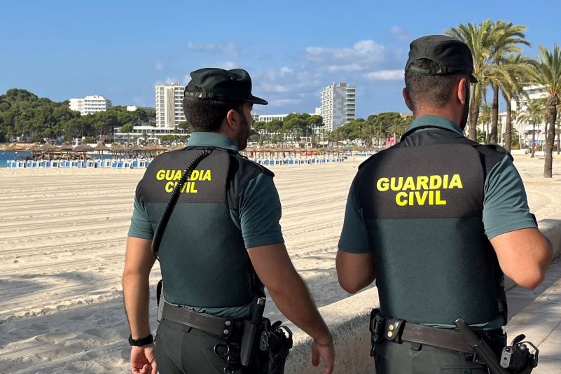 Beamte der Polizeieinheit Guardia Civil nahmen den Tatverdächtigen fest. (Archivfoto)