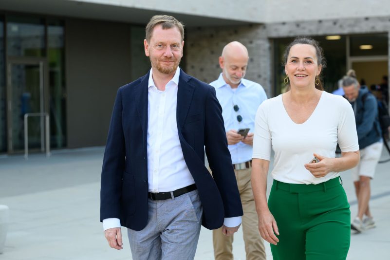 In Sachsen liefert sich die CDU von Ministerpräsident Kretschmer ein Kopf-an-Kopf-Rennen mit der AfD.