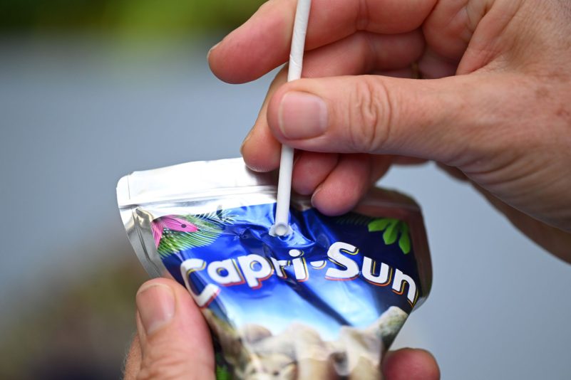 Caprisun will zum Plastikstrohhalm zurückkehren - und sammelt Unterschriften mit einer Online-Petition. (Archivbild)