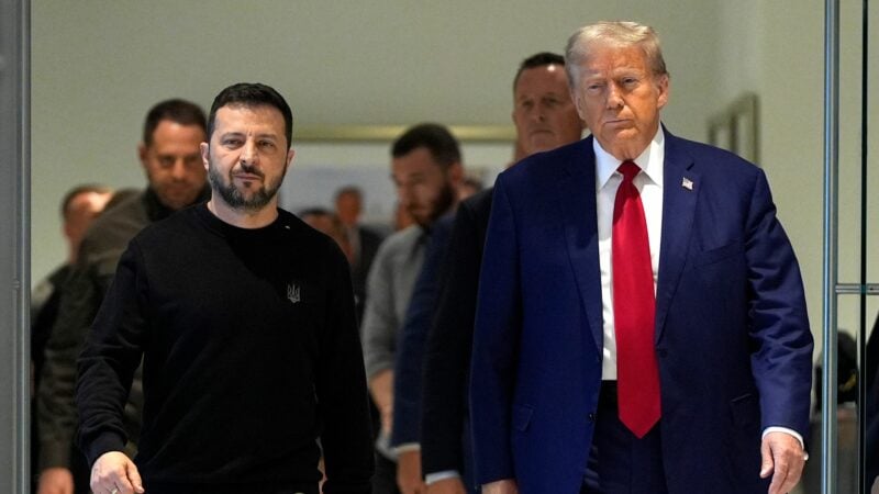 Schwieriges Treffen: Der ukrainische Präsident Selenskyj kommt im Trump Tower in New York mit Donald Trump zusammen