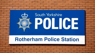 Der jahrelange bandenmäßige Missbrauch in Rotherham führte zu heftiger Kritik an Polizei und Behörden. (Archivbild)