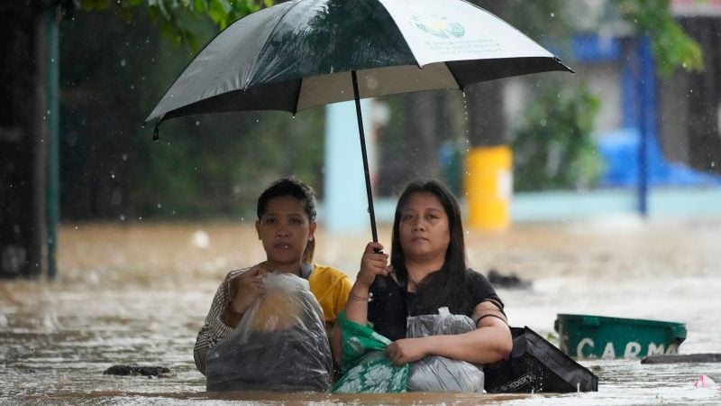 Auf den Philippinen stand das Wasser teilweise brusthoch.