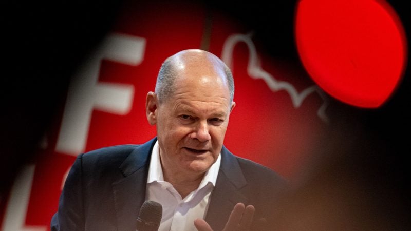 Kanzler Scholz betont, dass man sich bei den Grenzkontrollen an europäisches Recht halten werde.