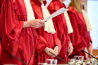 Neue Verfassungsrichter: CSU-Landesgruppenchef fordert Unterstützung von SPD-Kandidatin