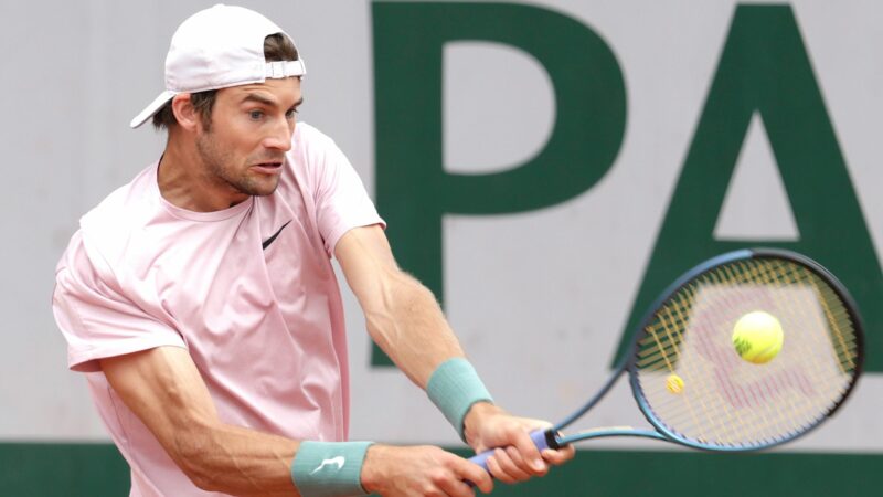 Tennisprofi Henri Squire gab in China sein Debüt im Davis Cup.