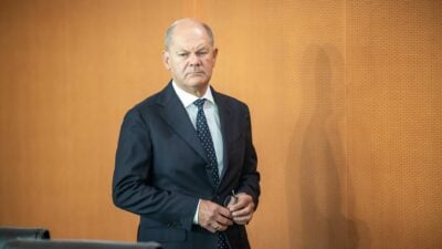 Bundeskanzler Olaf Scholz (SPD) lehnt eine Vertrauensfrage im Bundestag ab. (Archivbild)