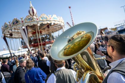 Wiesn startet – Fans reisen nach München