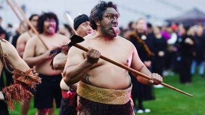 6.531 Maori tanzen Haka: Weltrekord im Guinness-Buch