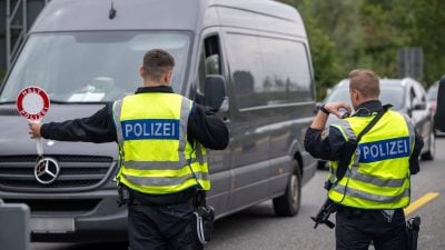 Neue Grenzkontrollen wirkungslos? Fast 2.500 illegale Einreisen – Kontrollstellen werden offenbar umfahren