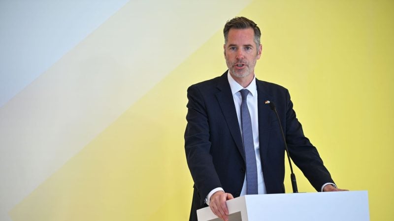 Mehr Ordnung in der Migrationspolitik sei ein Schwerpunkt der Ampel, sagt der FDP-Fraktionsvorsitzende Christian Dürr.