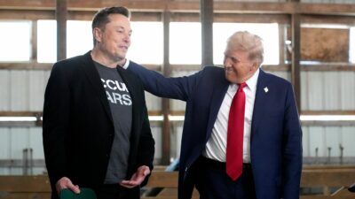 Elon Musk und Donald Trump bei einer Wahlkampfveranstaltung bei der Butler Farm Show in in Pennsylvania.