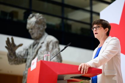 Esken verlangt 600 Milliarden Euro staatliche Investitionen