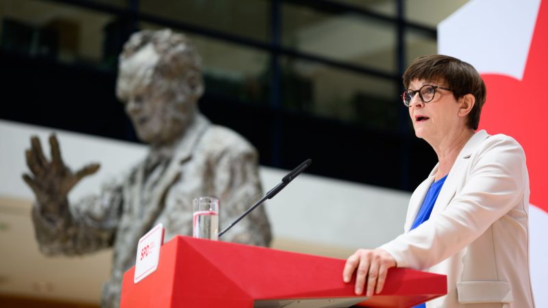 Die SPD will laut Saskia Esken konkrete Steuerberechnungen im «Regierungsprogramm» vorlegen.