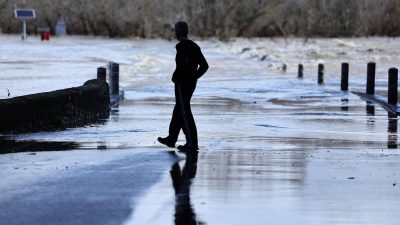 Unwetter mit starken Überschwemmungen in Teilen Frankreichs