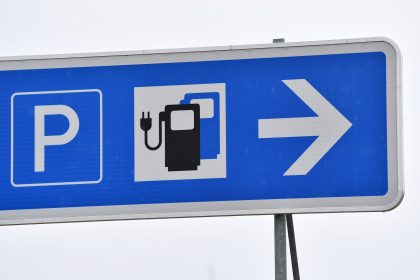 Pflicht für Ladesäulen an Tankstellen vor dem Aus
