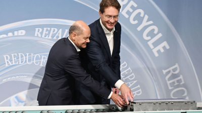 Mercedes-Benz eröffnet erste Batterie-Recyclingfabrik