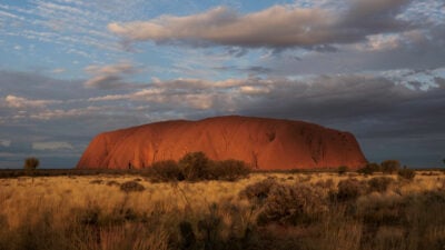 Australiens heiliger Berg: Fünf Jahre Kletterverbot am Uluru