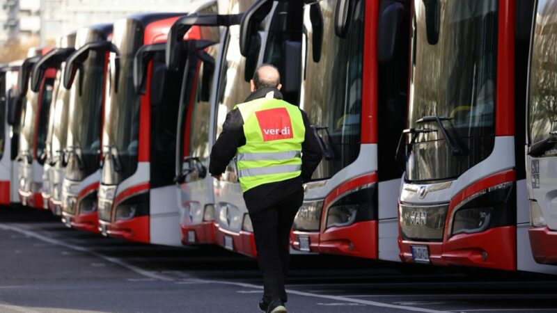 Warnstreik im Busverkehr in Schleswig-Holstein beginnt