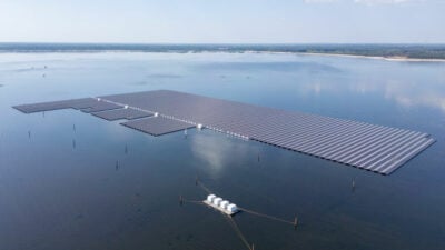 15 MW zu Wasser: Größte deutsche schwimmende PV-Anlage eingeweiht