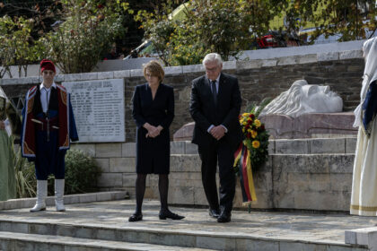 Steinmeier bittet auf Kreta um Vergebung für deutsche NS-Verbrechen
