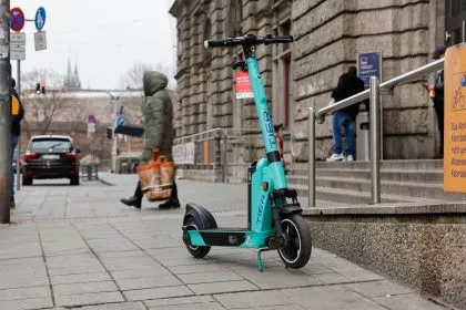 Nach niederländisch-französischer Übernahme: E-Scooter-Marke Tier verschwindet