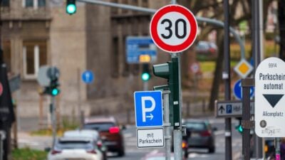 Mehr Tempo 30 und Fahrradspuren: Neue Straßenverkehrsordnung tritt in Kraft