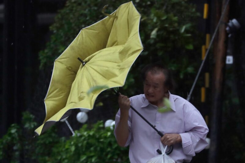 Taifun «Kong-rey» tobt auf den Philippinen und in Taiwan.