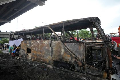 23 Tote bei Schulbus-Brand in Thailand – Fahrer stellt sich